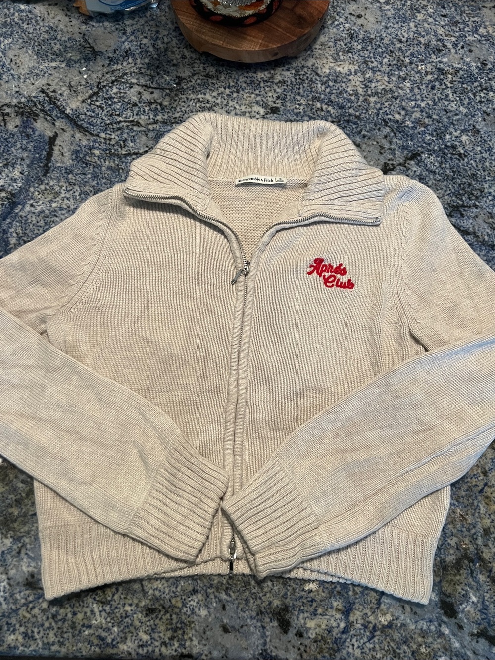 Abercrombie & Fitch Cream Zip-Up Knit Cardigan with Red Apres Club Embroidery